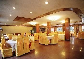 לשאן Emeishan Hotel מראה חיצוני תמונה
